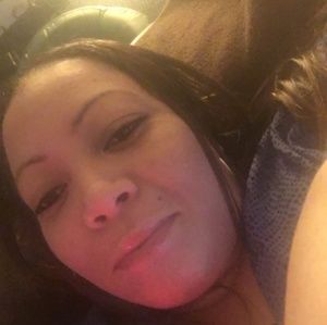 Meet your Posher, Dee